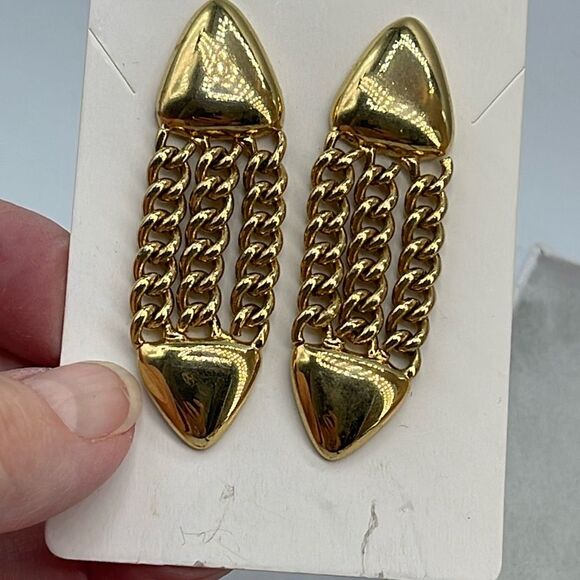 Vintage Monet 3 chain link earrings. - Picture 2 of 6